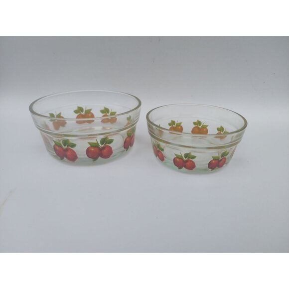 4 Vintage Glass Graduated Bowls Apple Design - Picture 5 of 5